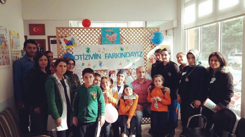 Araklı'da Otizm Farkındalık Haftası Unutmadı