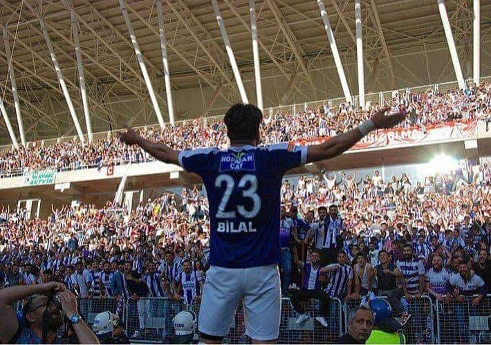 Araklılı Futbolcu Takımın'dan Ayrıldı Duygu Yüklü Mesaj Yayınladı