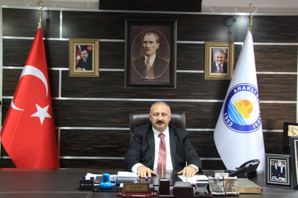 Belediye Başkanı Recep Çebi'nin Miraç Kandili Mesajı