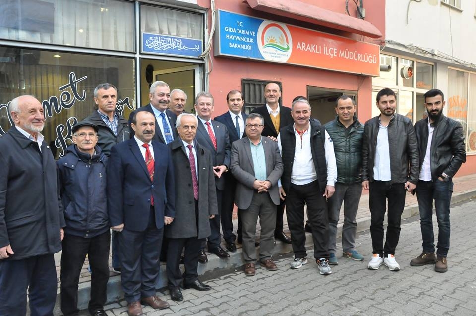 CHP Millet Vekili Haluk Pekşen Araklı'da