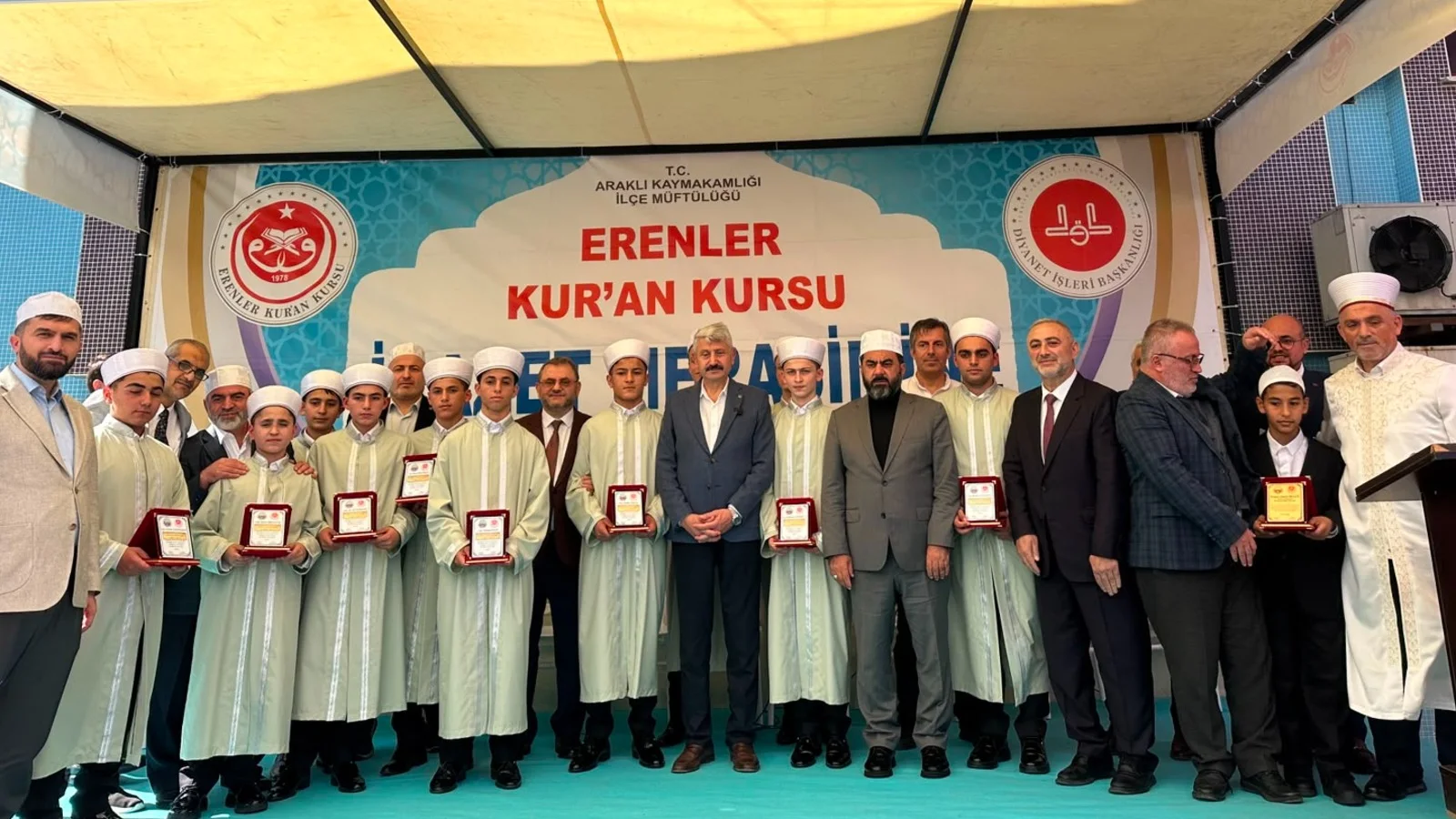 Araklı Erenler Kuran Kursu 38 Dönem İcazet Merasimi Yapıldı