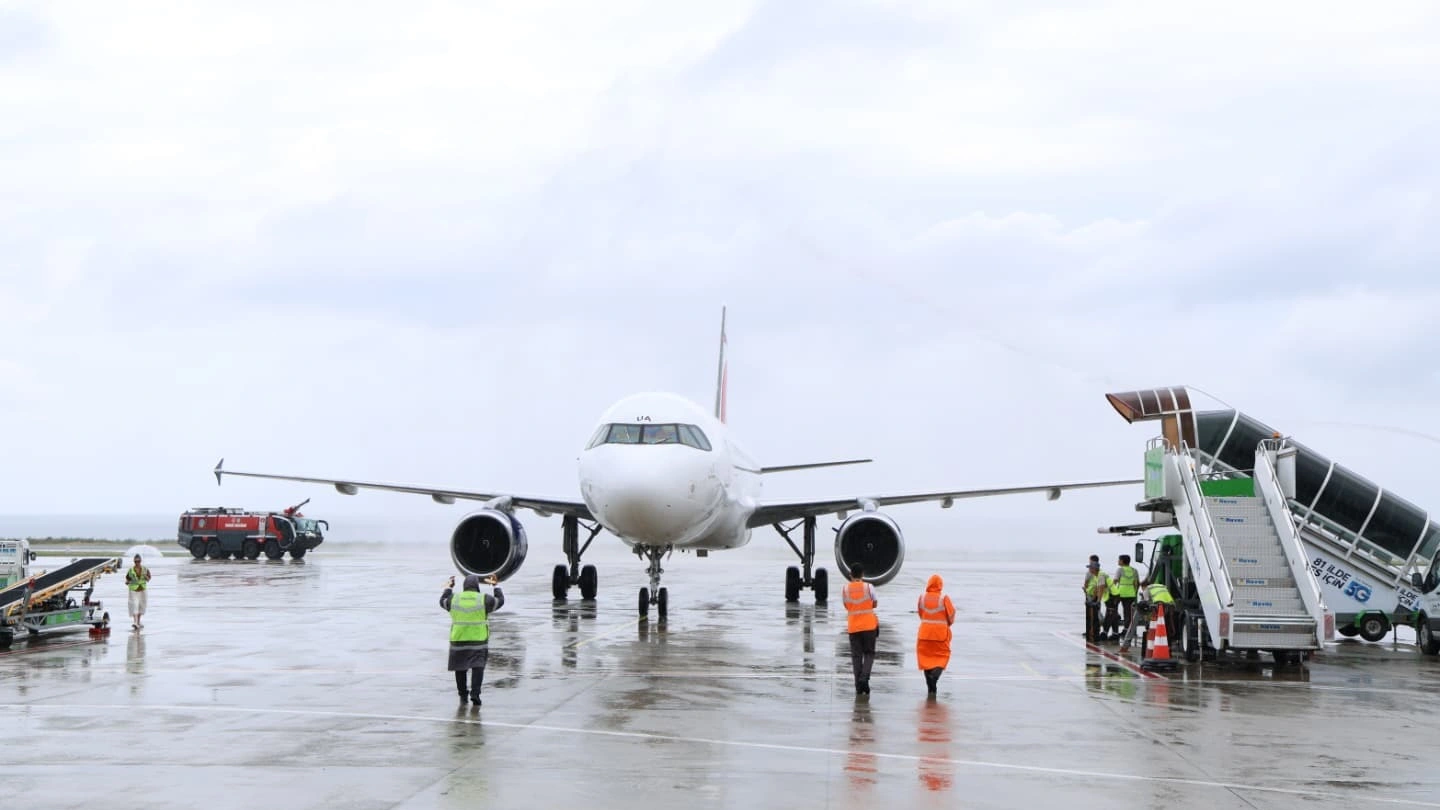 Tahran Trabzon Uçak Seferleri Başladı