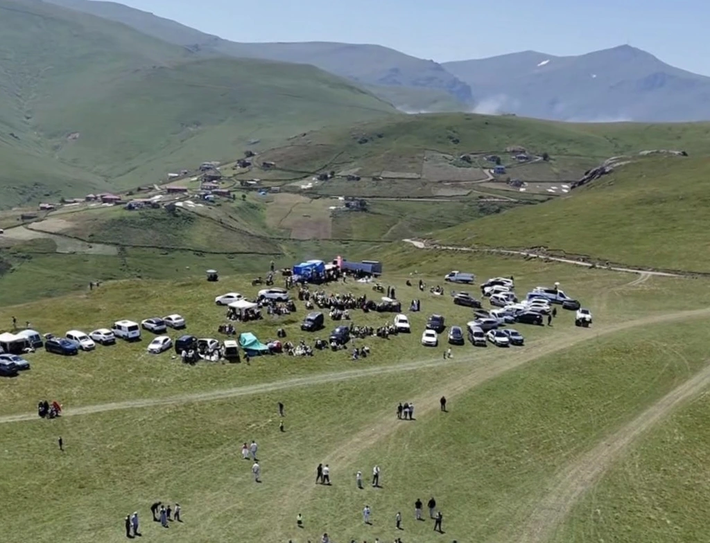 Taşgeçit Golaşa Yayla Şenlikleri Renkli Görüntülere Sahne Oldu