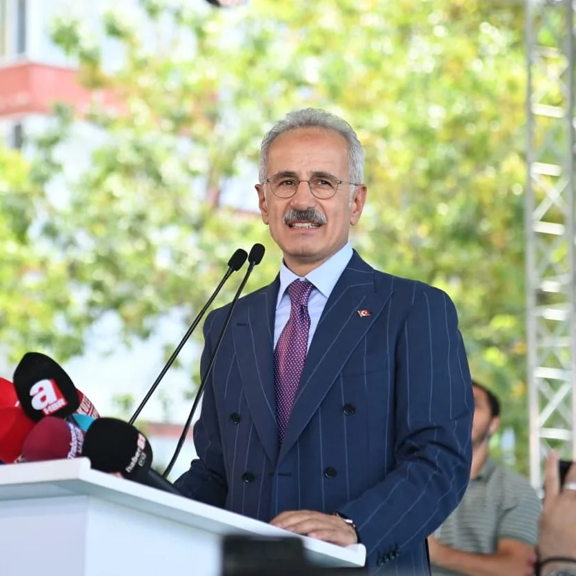 Trabzon'da Trabzon'da Raylı Sistemin Yapımına Resmen Başlandı