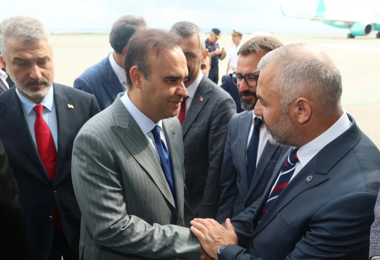 Arsin Sanayi Sitesi Projesine Bakan Kacır'dan Destek Geldi