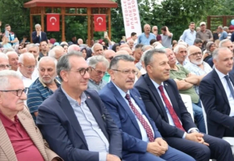 Sürmene Kahraman Mahallesi’ne Millet Bahçesi Açıldı